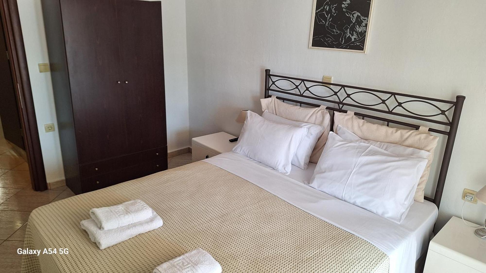 Kosta's Apartments. *