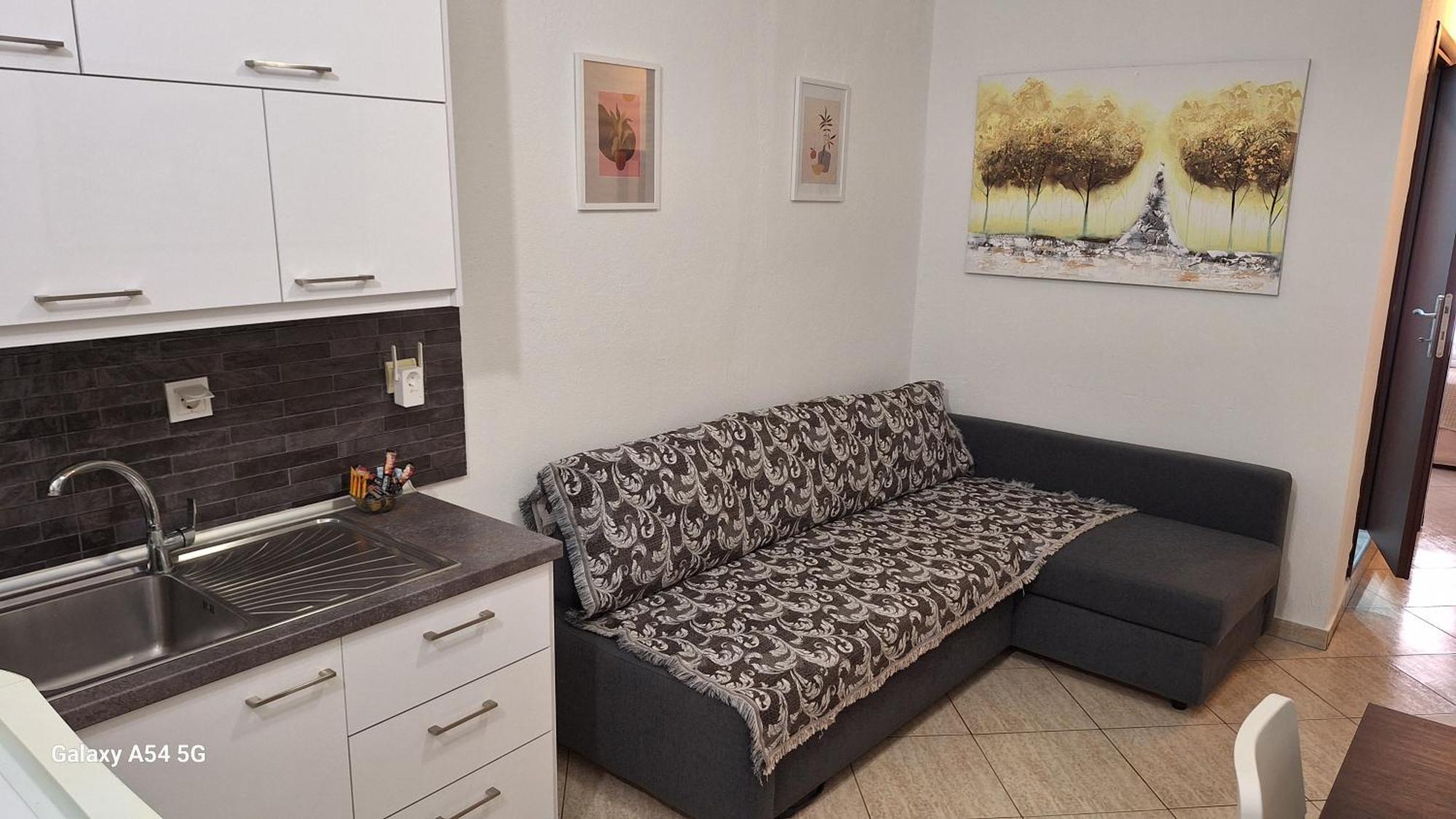 Kosta's Apartments.