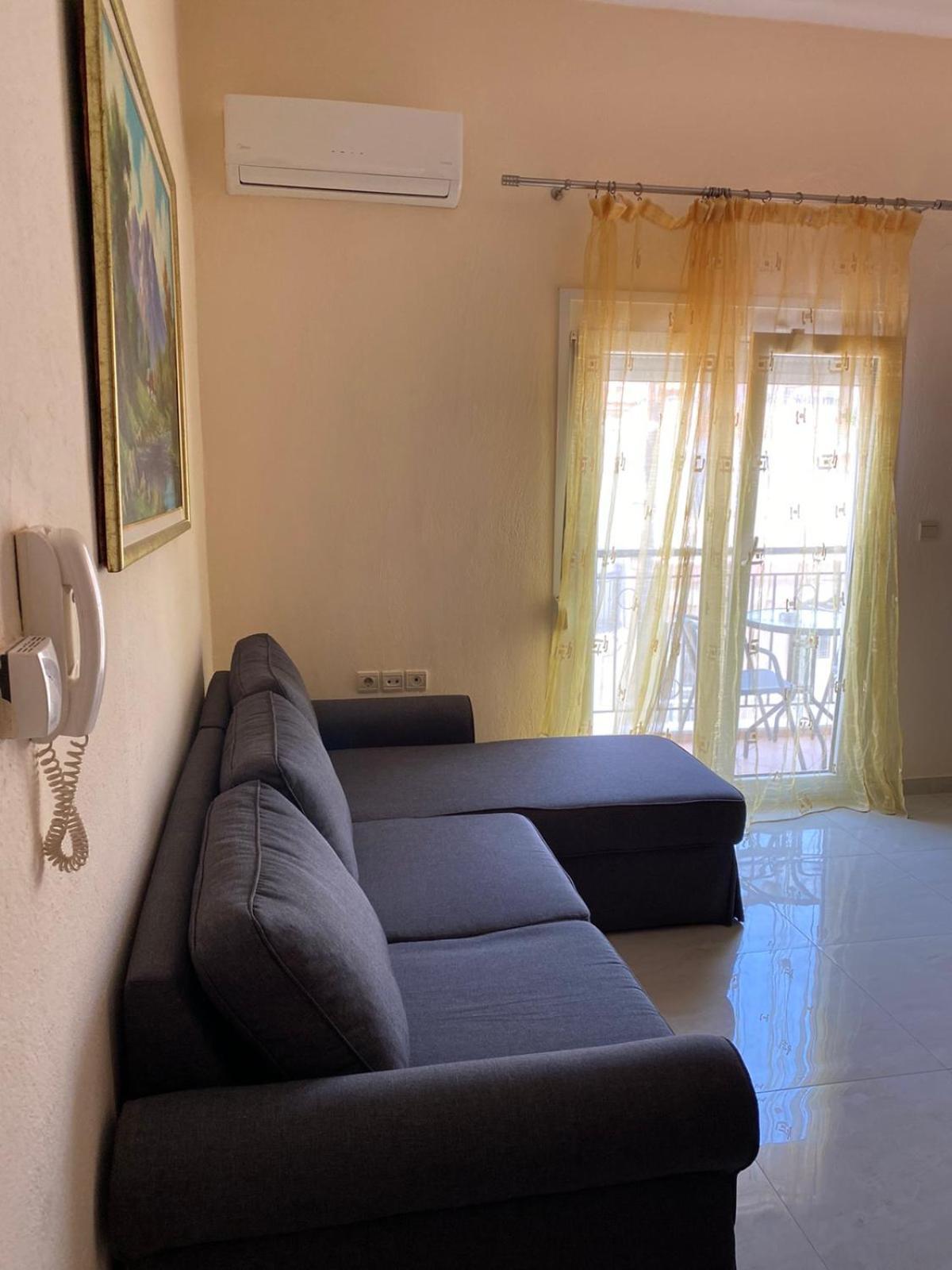 Kosta's Apartments. 公寓 Néa Péramos